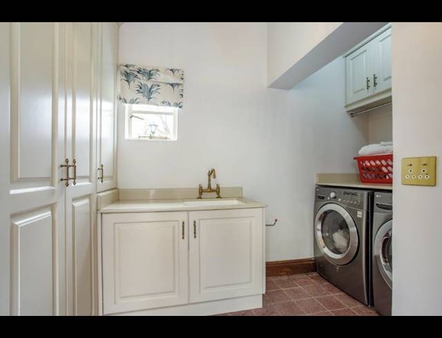 5 BEDROOM HOUSE FOR SALE IN MALMESBURY RURAL